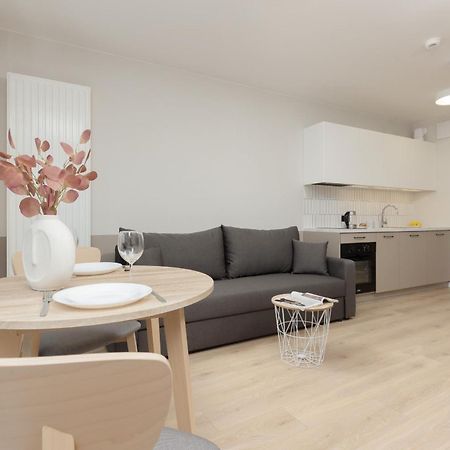 Aparthotel Mokotow Business Center By Noclegi Renters Варшава Екстериор снимка