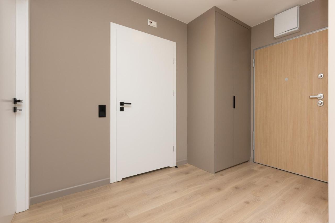 Aparthotel Mokotow Business Center By Noclegi Renters Варшава Екстериор снимка