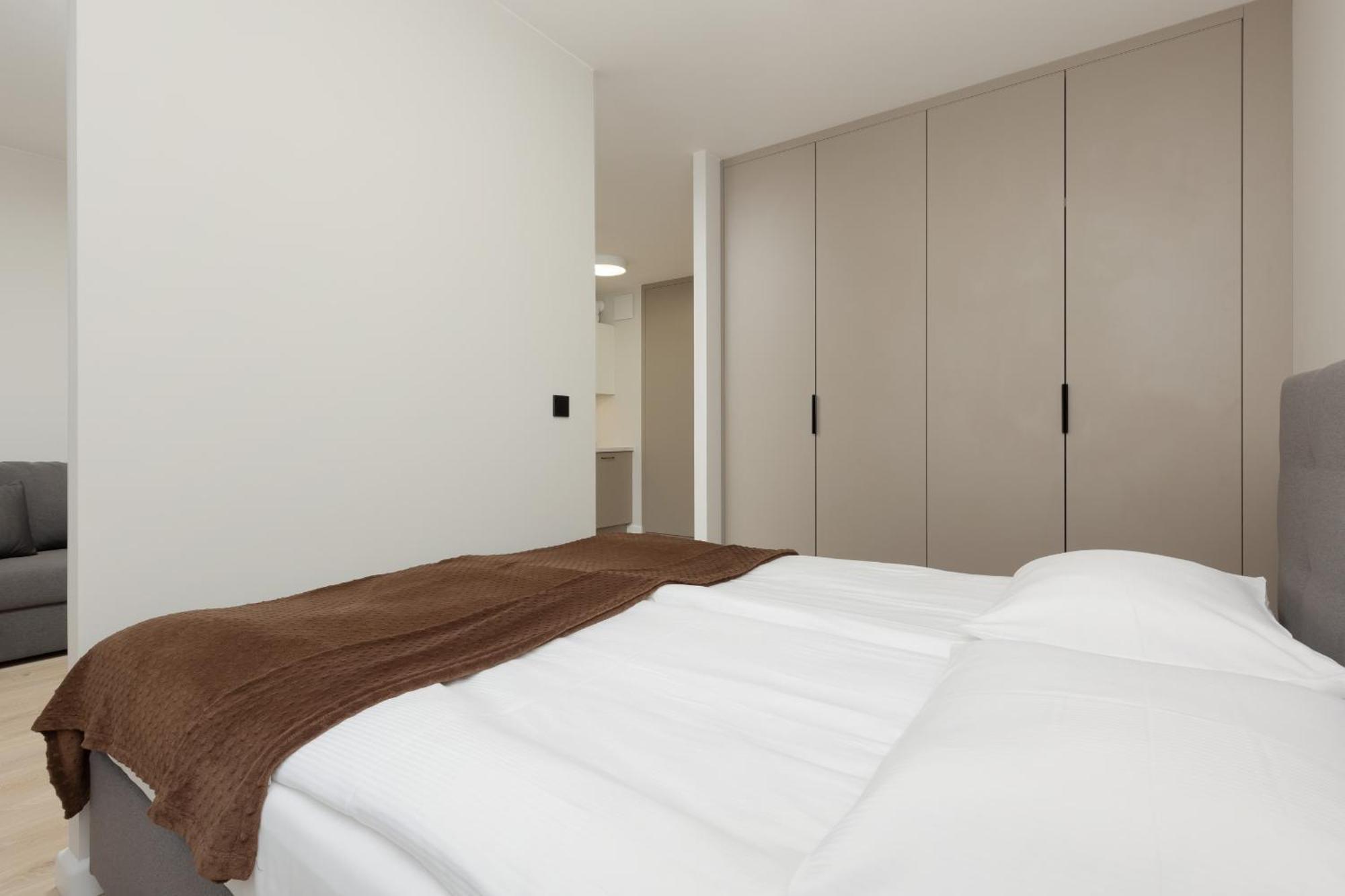 Aparthotel Mokotow Business Center By Noclegi Renters Варшава Екстериор снимка